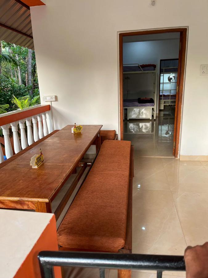 Bonds Hostel كاندولِم المظهر الخارجي الصورة